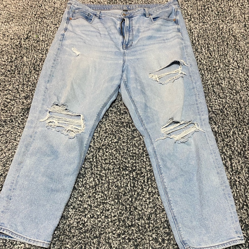 American Eagle Mom Jeans